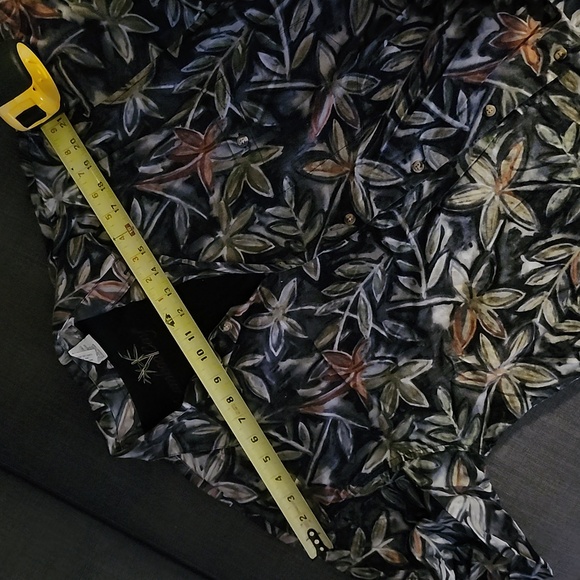 Bamboo Cay Men's Button Down, Size Large - Picture 8 of 9